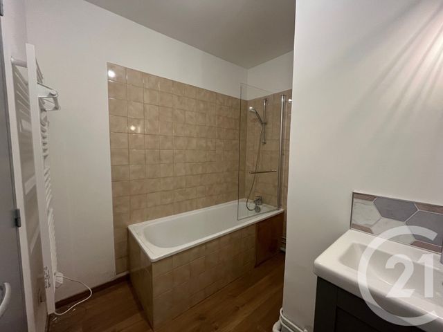 Maison &agrave; louer - 4 pi&egrave;ces - 95 m2 - Brou - 28 - CENTRE