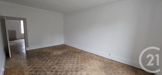 Maison à vendre - 7 pièces - 202 m2 - Chateaudun - 28 - CENTRE