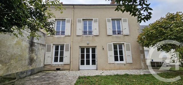 Maison à vendre - 7 pièces - 202 m2 - Chateaudun - 28 - CENTRE