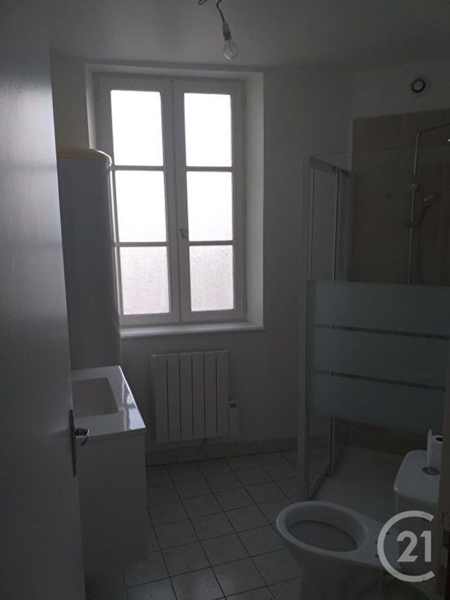 Appartement à louer - 3 pièces - 60,89 m2 - Bonneval - 28 - CENTRE