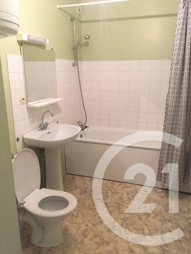 Appartement Studio &agrave; louer - 1 pi&egrave;ce - 28,03 m2 - Chateaudun - 28 - CENTRE