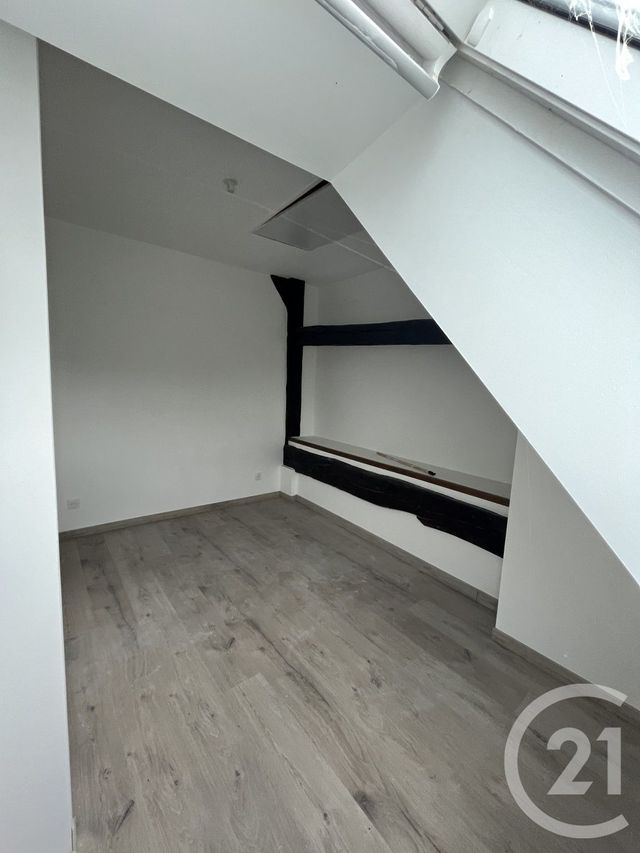 Appartement &agrave; louer - 3 pi&egrave;ces - 43,34 m2 - Brou - 28 - CENTRE