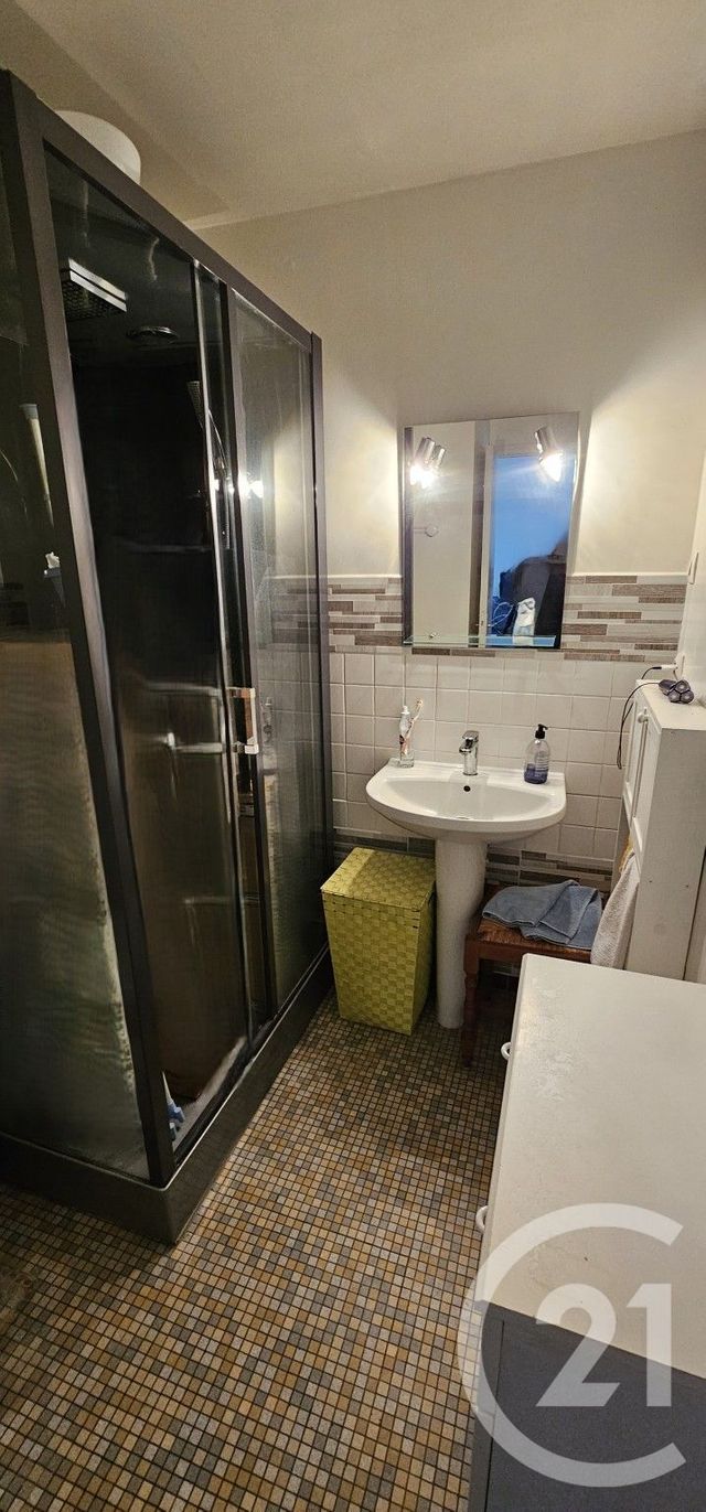 Appartement F1 à vendre - 1 pièce - 25 m2 - Chateaudun - 28 - CENTRE