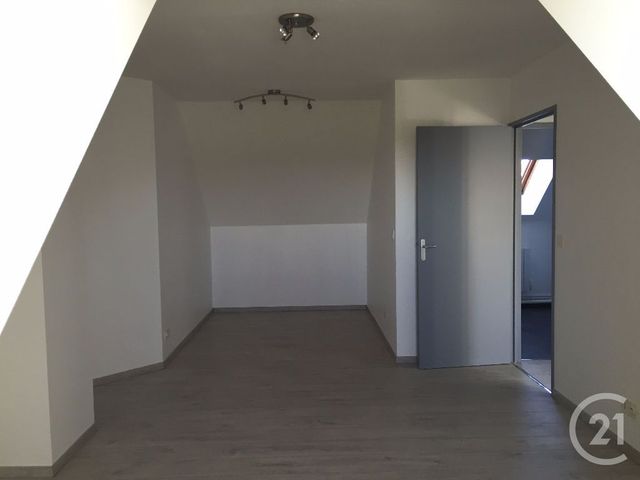 Maison &agrave; louer - 4 pi&egrave;ces - 95 m2 - St Denis Les Ponts - 28 - CENTRE