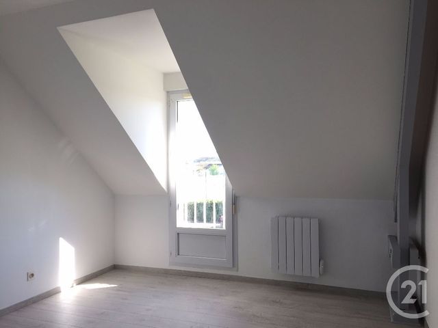 Maison &agrave; louer - 4 pi&egrave;ces - 95 m2 - St Denis Les Ponts - 28 - CENTRE
