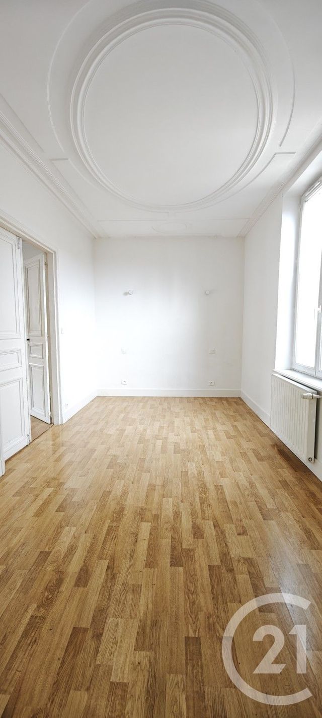 Appartement à vendre - 4 pièces - 134,45 m2 - Chateaudun - 28 - CENTRE