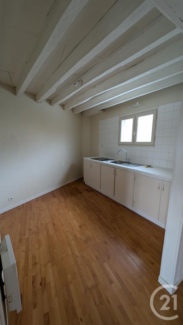 Appartement Duplex à louer - 2 pièces - 39,96 m2 - Chateaudun - 28 - CENTRE