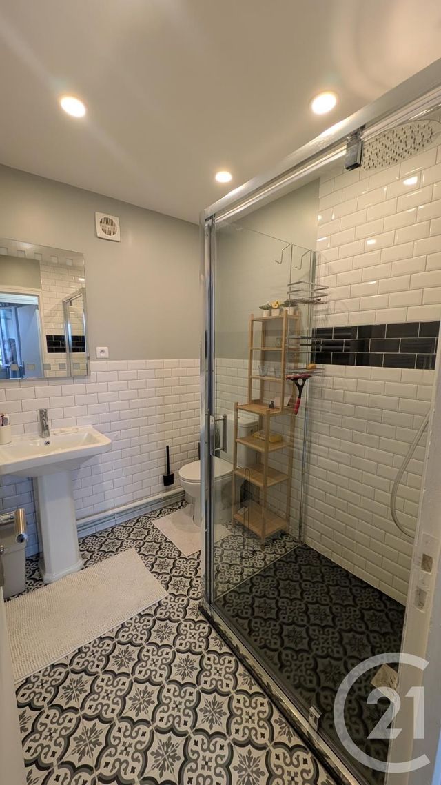 Maison &agrave; louer - 3 pi&egrave;ces - 64,22 m2 - Commune Nouvelle D Arrou - 28 - CENTRE