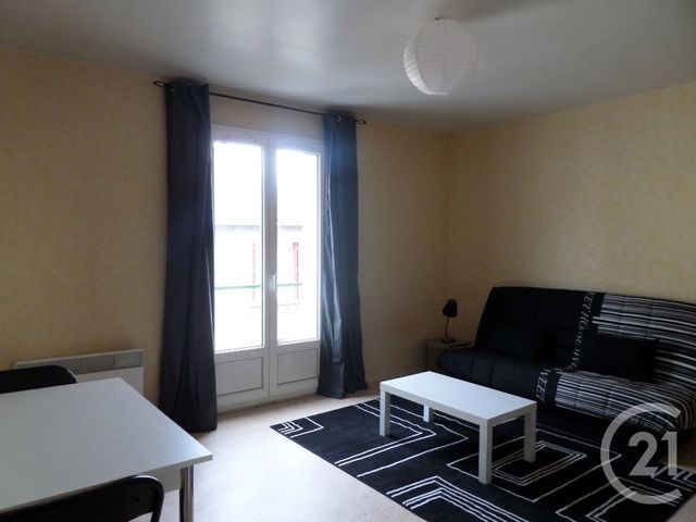 Appartement F1 &agrave; louer - 1 pi&egrave;ce - 25,50 m2 - Chateaudun - 28 - CENTRE