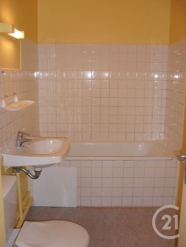 Appartement F1 &agrave; louer - 1 pi&egrave;ce - 25,50 m2 - Chateaudun - 28 - CENTRE