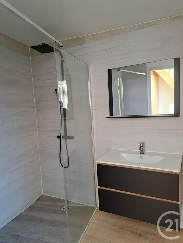 Maison &agrave; louer - 5 pi&egrave;ces - 113,14 m2 - Bonneval - 28 - CENTRE