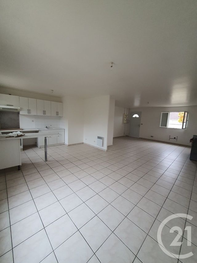 Maison &agrave; louer - 4 pi&egrave;ces - 92,93 m2 - Chateaudun - 28 - CENTRE