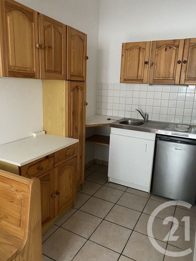 Appartement F1 &agrave; louer - 1 pi&egrave;ce - 22,02 m2 - Chateaudun - 28 - CENTRE