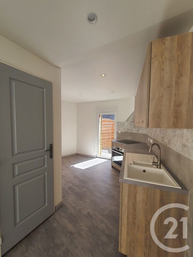 Maison &agrave; louer - 4 pi&egrave;ces - 92 m2 - Brou - 28 - CENTRE