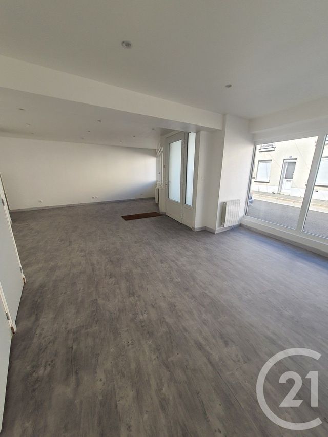 Maison &agrave; louer - 4 pi&egrave;ces - 92 m2 - Brou - 28 - CENTRE