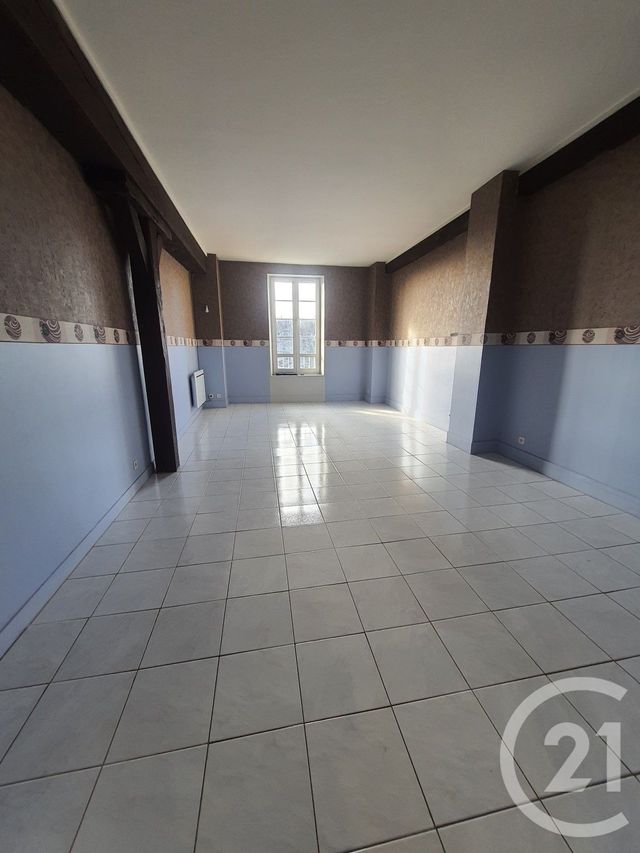 Appartement F3 &agrave; louer - 3 pi&egrave;ces - 78 m2 - Chateaudun - 28 - CENTRE