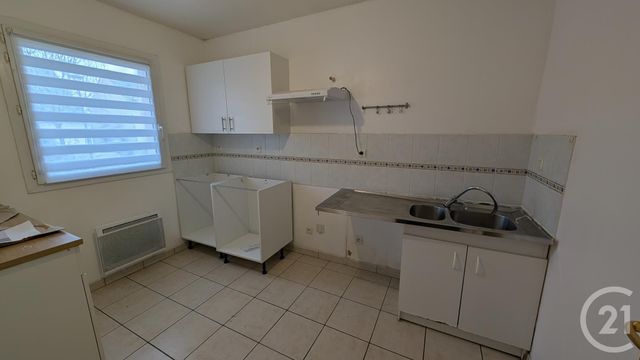 Maison &agrave; louer - 5 pi&egrave;ces - 99,39 m2 - Beauce La Romaine - 41 - CENTRE