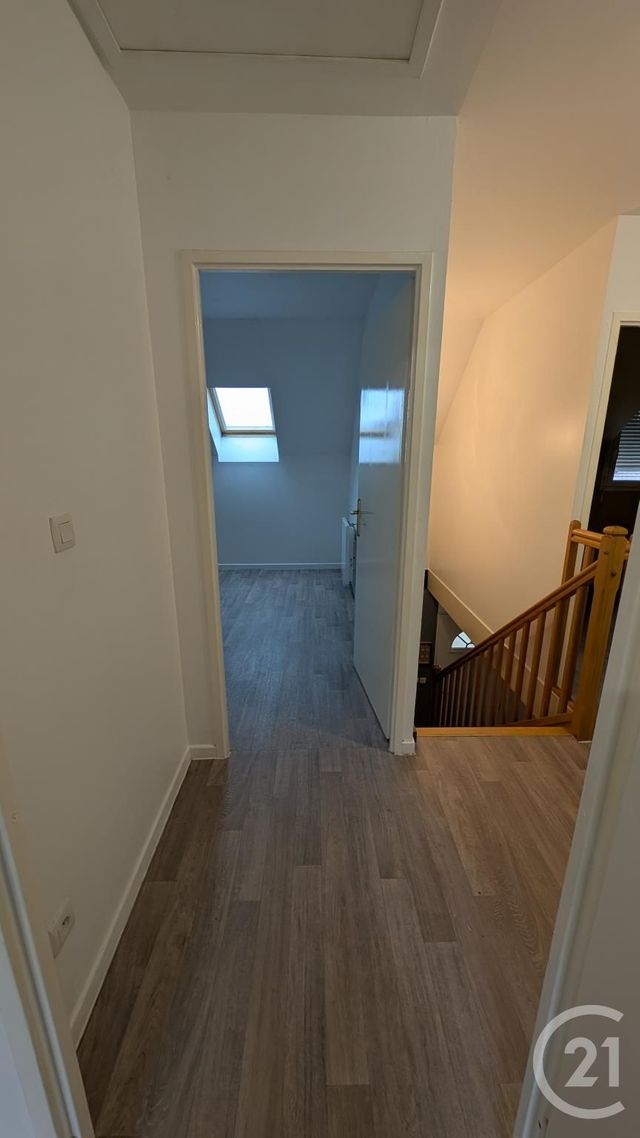 Maison &agrave; louer - 5 pi&egrave;ces - 99,39 m2 - Beauce La Romaine - 41 - CENTRE
