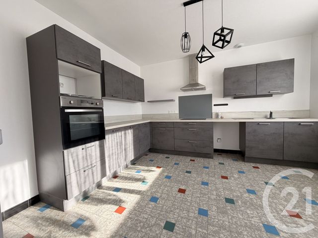 Maison &agrave; louer - 10 pi&egrave;ces - 189,85 m2 - Pre St Martin - 28 - CENTRE