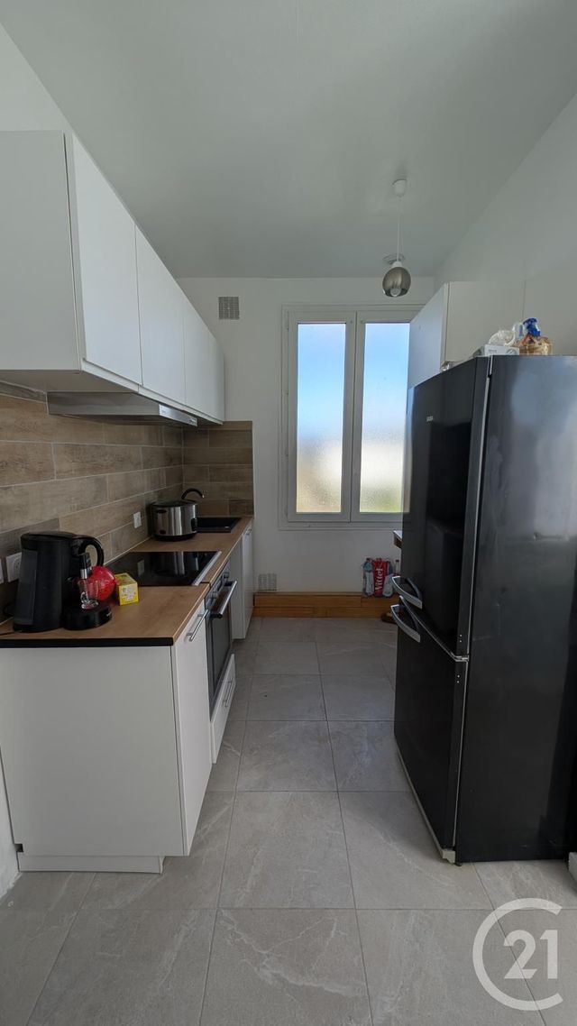 Appartement F3 &agrave; louer - 3 pi&egrave;ces - 52,41 m2 - Chateaudun - 28 - CENTRE