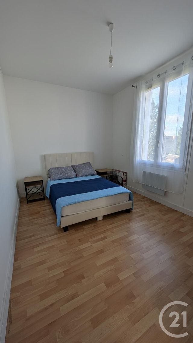 Appartement F3 &agrave; louer - 3 pi&egrave;ces - 52,41 m2 - Chateaudun - 28 - CENTRE