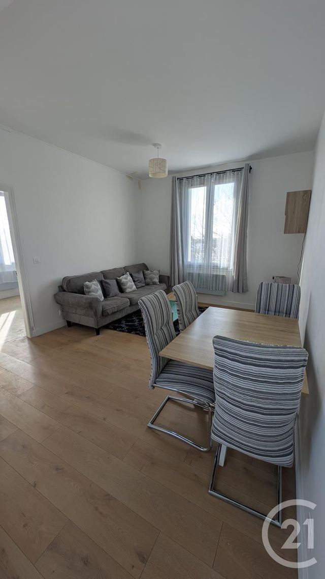 Appartement F3 &agrave; louer - 3 pi&egrave;ces - 52,41 m2 - Chateaudun - 28 - CENTRE