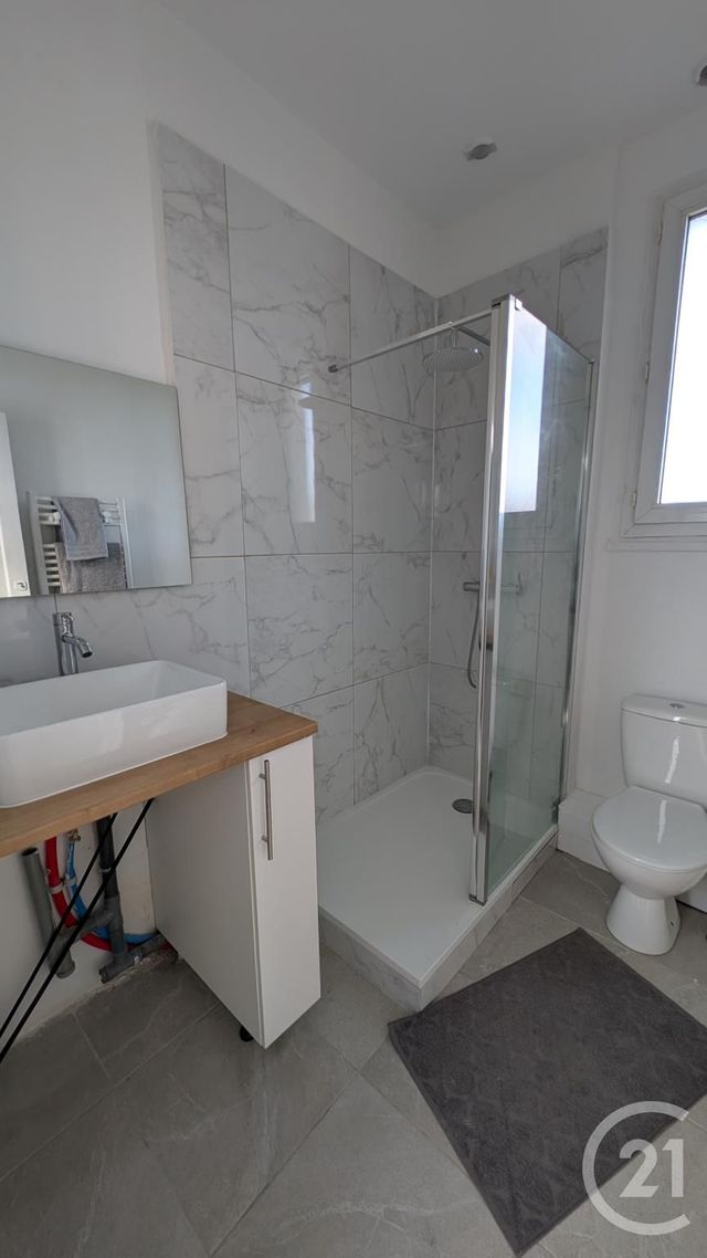 Appartement F3 &agrave; louer - 3 pi&egrave;ces - 52,41 m2 - Chateaudun - 28 - CENTRE