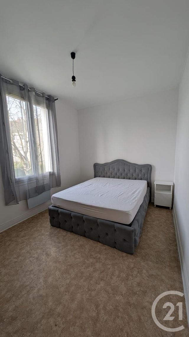Appartement F3 &agrave; louer - 3 pi&egrave;ces - 52,46 m2 - Chateaudun - 28 - CENTRE
