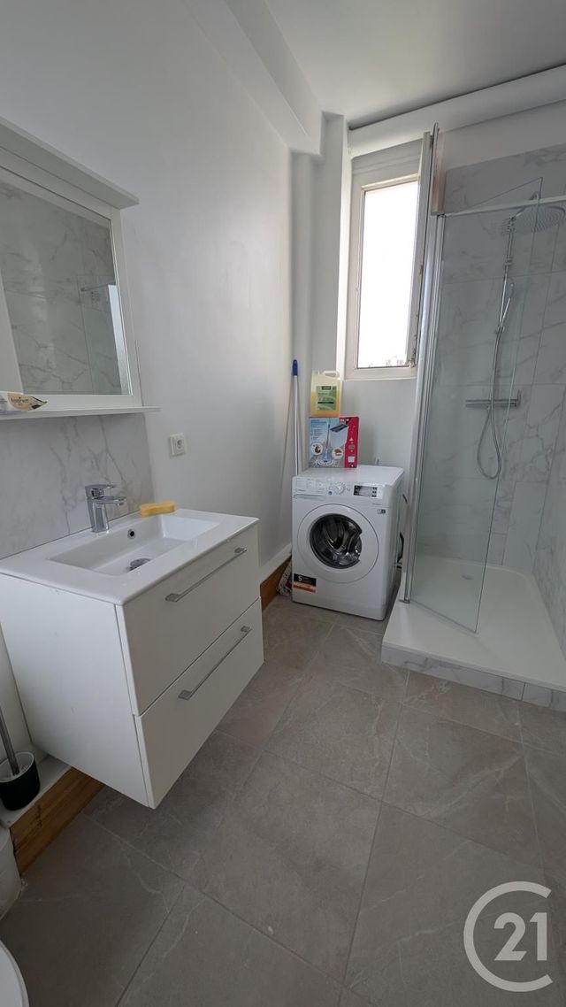 Appartement F3 &agrave; louer - 3 pi&egrave;ces - 52,46 m2 - Chateaudun - 28 - CENTRE