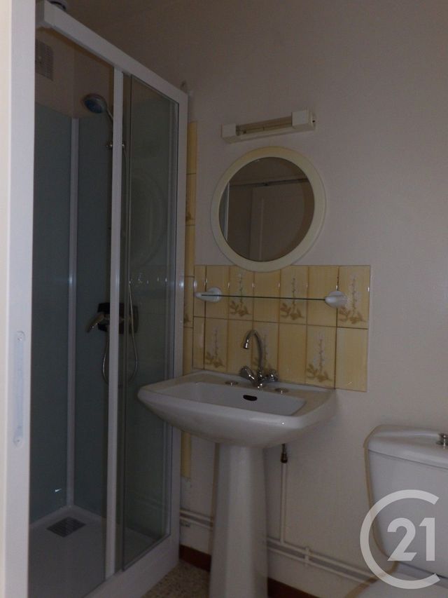 Maison &agrave; louer - 2 pi&egrave;ces - 31 m2 - Arrou - 28 - CENTRE