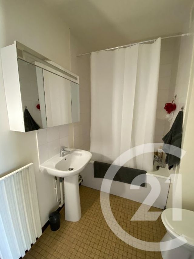 Appartement F1 &agrave; vendre - 1 pi&egrave;ce - 35 m2 - Chateaudun - 28 - CENTRE