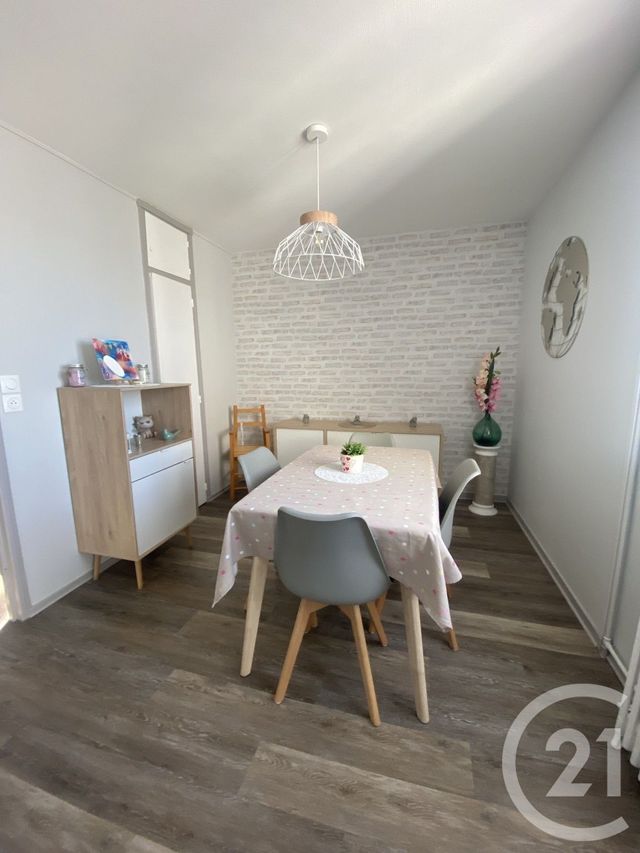 Appartement F3 &agrave; vendre - 3 pi&egrave;ces - 66,83 m2 - Chateaudun - 28 - CENTRE