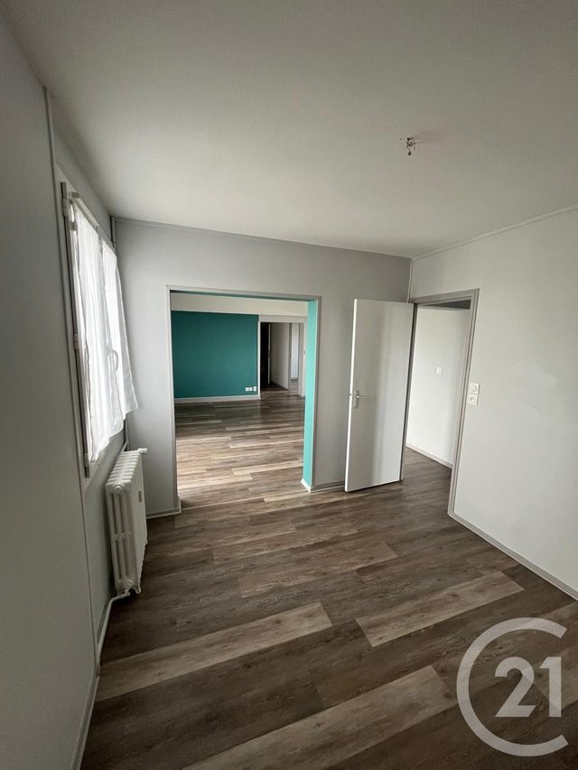 Appartement F3 &agrave; vendre - 3 pi&egrave;ces - 66,83 m2 - Chateaudun - 28 - CENTRE