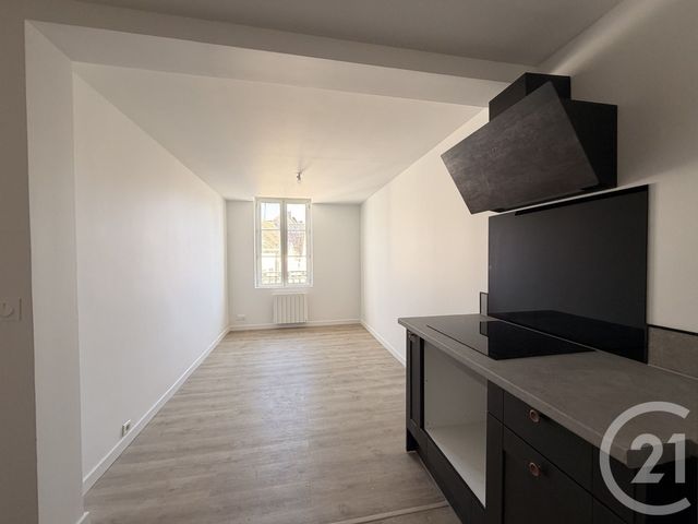 Appartement F2 &agrave; louer - 2 pi&egrave;ces - 30,10 m2 - Illiers Combray - 28 - CENTRE