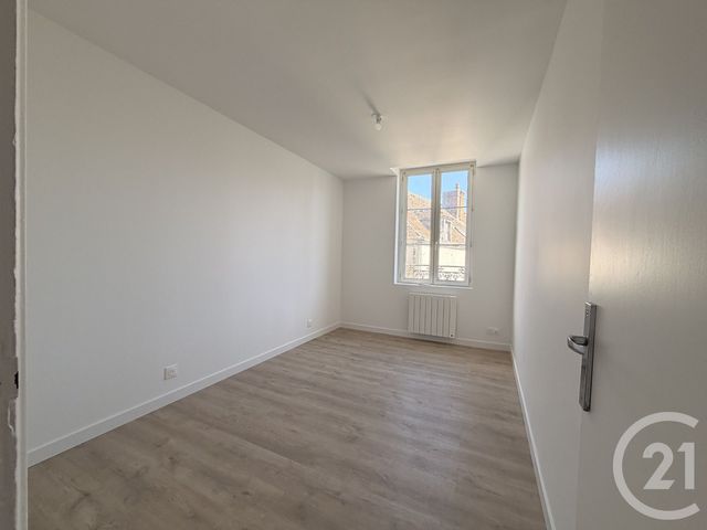 Appartement F2 &agrave; louer - 2 pi&egrave;ces - 30,10 m2 - Illiers Combray - 28 - CENTRE