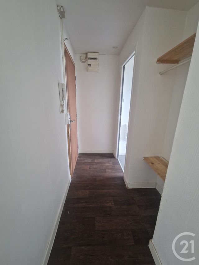 Appartement &agrave; louer - 3 pi&egrave;ces - 52,70 m2 - Chateaudun - 28 - CENTRE
