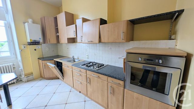 Appartement F4 &agrave; louer - 4 pi&egrave;ces - 143,46 m2 - Chateaudun - 28 - CENTRE