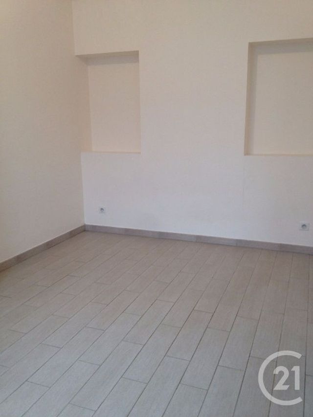 Appartement &agrave; louer - 2 pi&egrave;ces - 30,21 m2 - Bonneval - 28 - CENTRE
