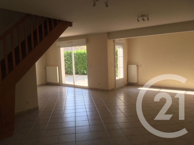 Maison &agrave; louer - 5 pi&egrave;ces - 127,46 m2 - Beauce La Romaine - 41 - CENTRE