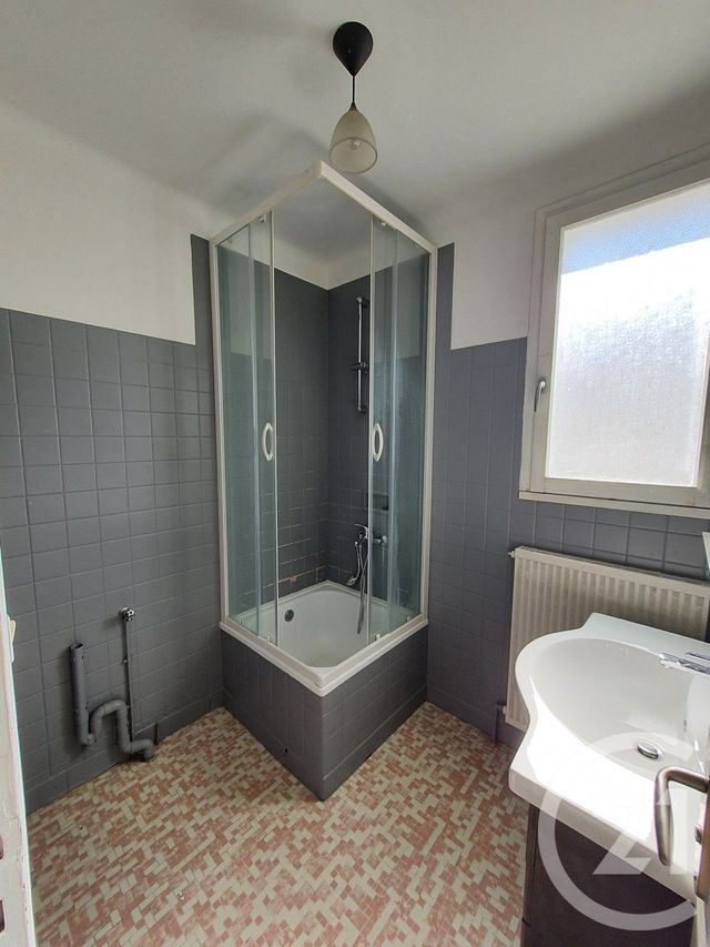 Appartement F2 &agrave; louer - 2 pi&egrave;ces - 32,36 m2 - Chateaudun - 28 - CENTRE