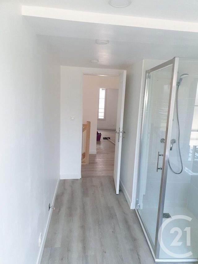 Maison &agrave; louer - 4 pi&egrave;ces - 85 m2 - Bonneval - 28 - CENTRE