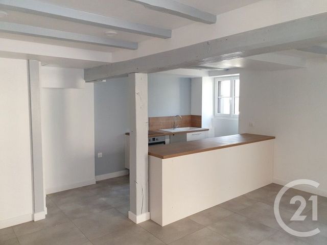 Maison &agrave; louer - 4 pi&egrave;ces - 85 m2 - Bonneval - 28 - CENTRE