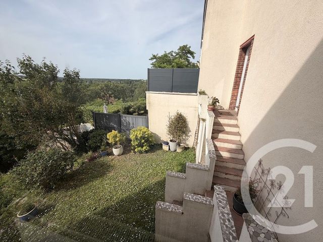 Maison &agrave; louer - 4 pi&egrave;ces - 116 m2 - Chateaudun - 28 - CENTRE