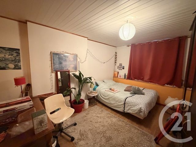 Maison &agrave; louer - 4 pi&egrave;ces - 116 m2 - Chateaudun - 28 - CENTRE