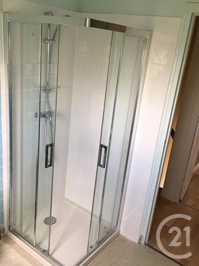 Maison &agrave; louer - 3 pi&egrave;ces - 54 m2 - Chateaudun - 28 - CENTRE