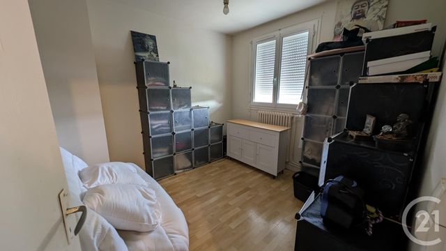 Maison &agrave; louer - 3 pi&egrave;ces - 54 m2 - Chateaudun - 28 - CENTRE