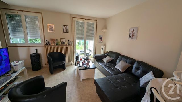 Maison &agrave; louer - 3 pi&egrave;ces - 54 m2 - Chateaudun - 28 - CENTRE