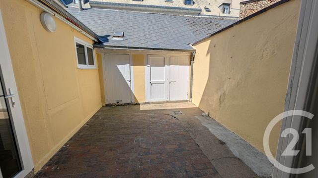 Maison &agrave; louer - 5 pi&egrave;ces - 142,03 m2 - Chateaudun - 28 - CENTRE