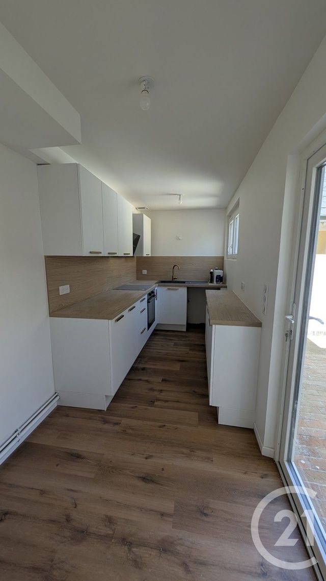 Maison &agrave; louer - 5 pi&egrave;ces - 142,03 m2 - Chateaudun - 28 - CENTRE