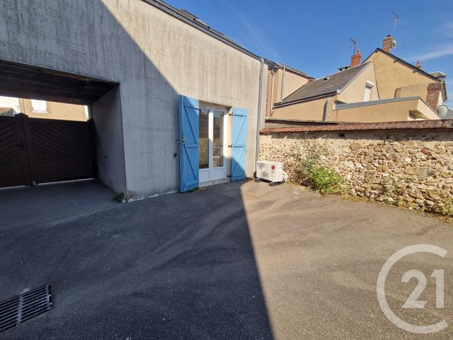 Appartement Studio &agrave; louer - 1 pi&egrave;ce - 17,44 m2 - Bonneval - 28 - CENTRE
